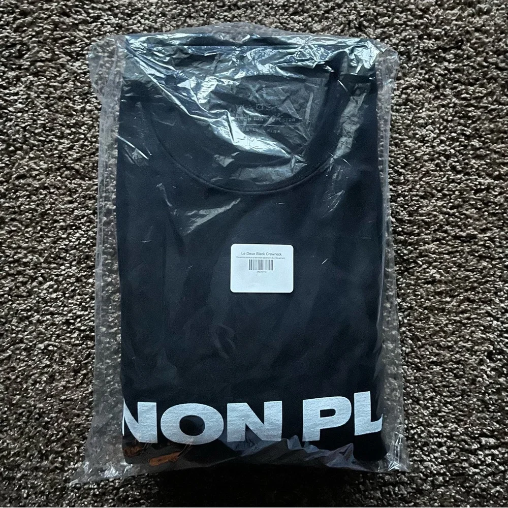 NEW Deuxmoi Crewneck - Picture 2 of 4